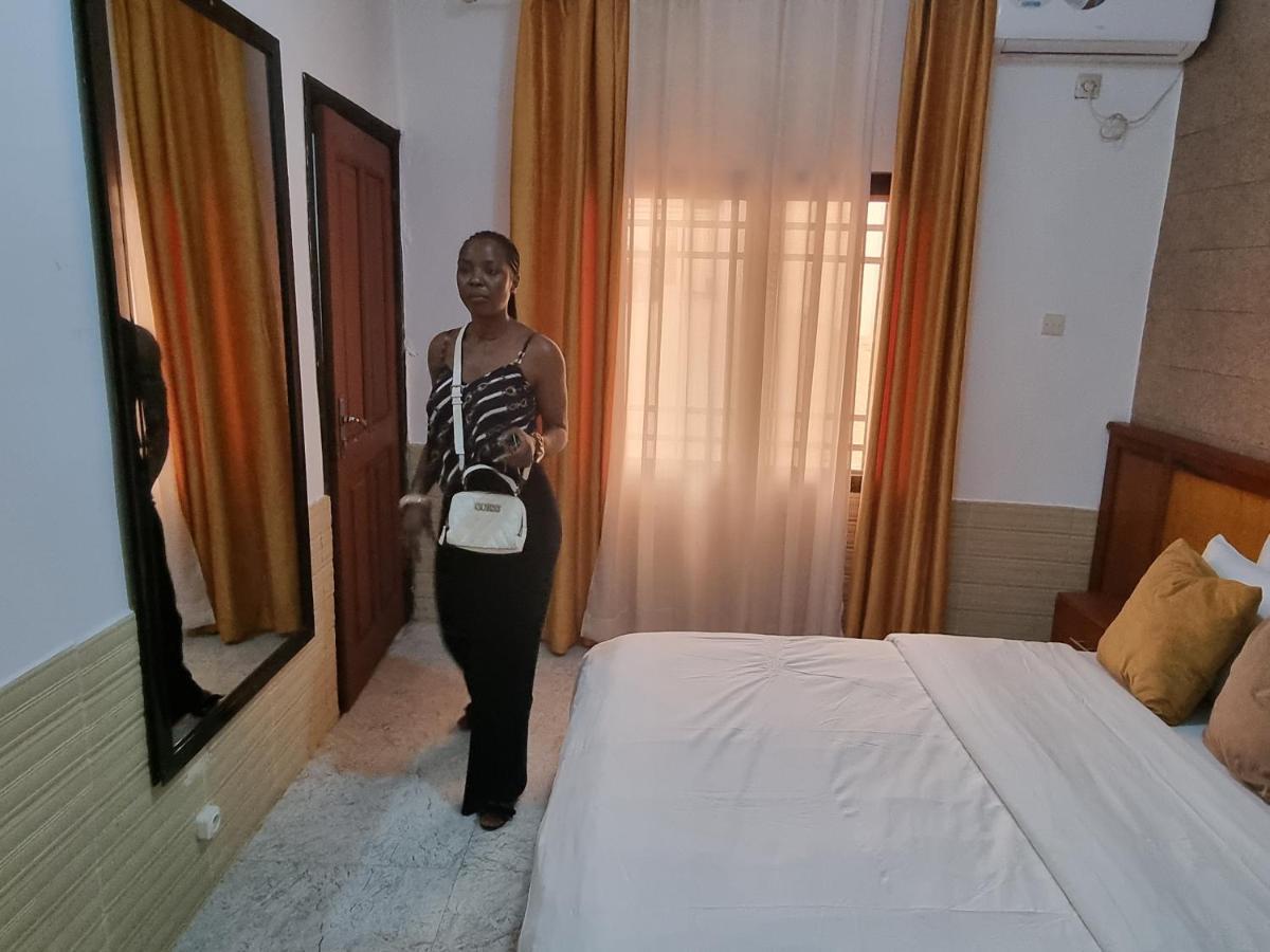 Appart Hotel Mireille Yaoundé Eksteriør billede