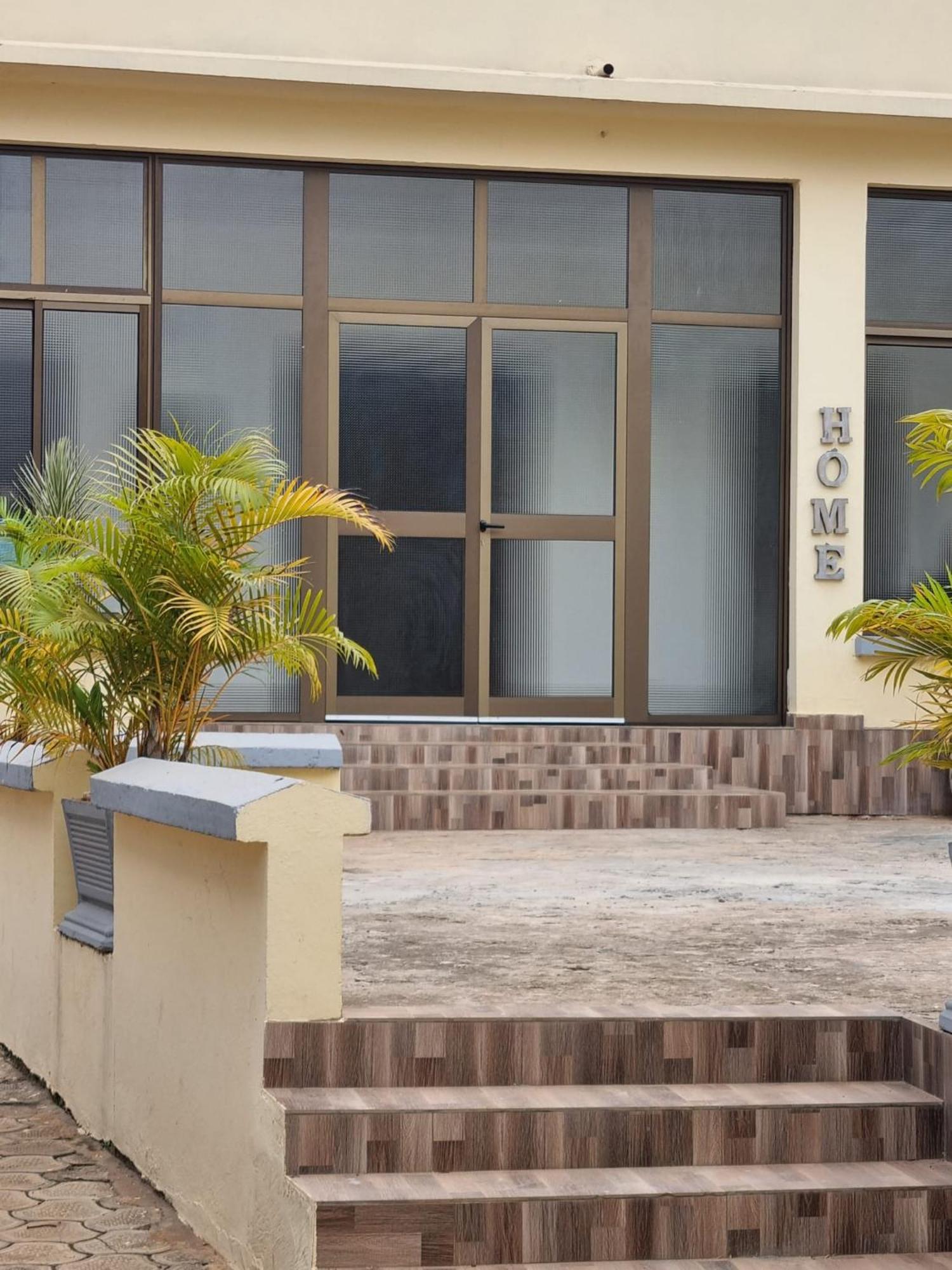 Appart Hotel Mireille Yaoundé Eksteriør billede